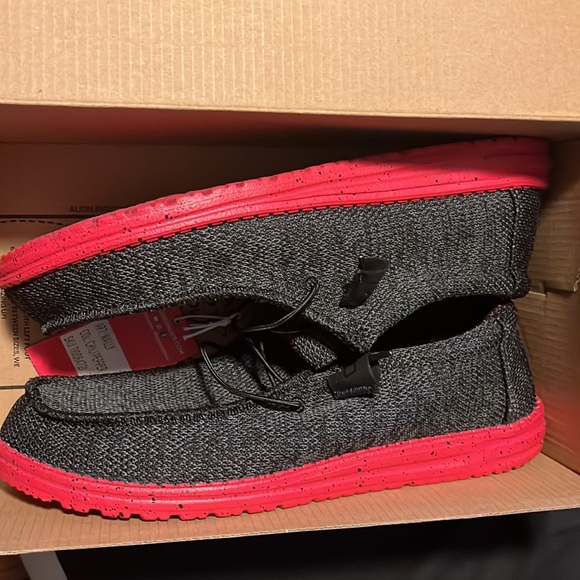 Hey Dude Other - Hey Dude Wally Chili Pepper loafers Buckle exclusive